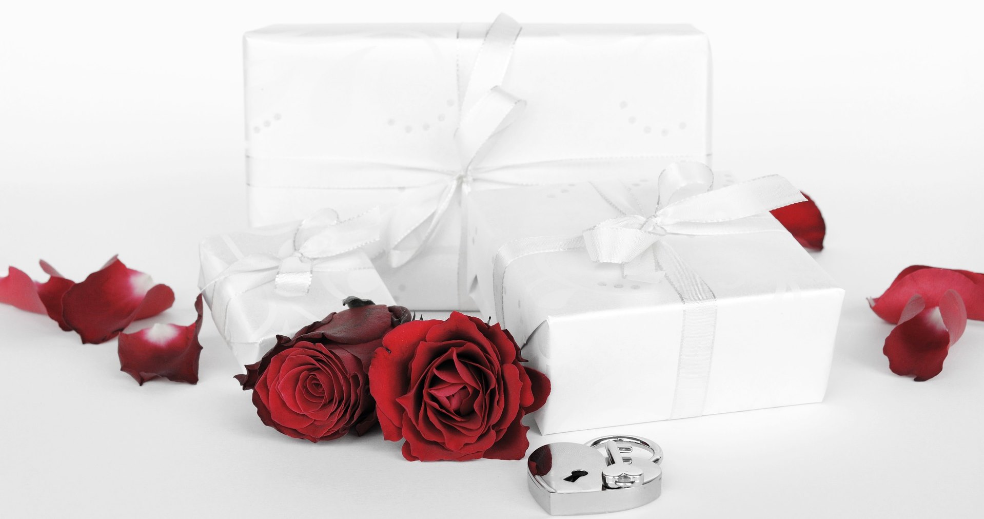 Simple Valentines giftS need no words to say how much your loved one matters.