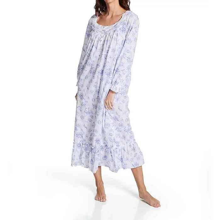 Night Gowns and Sleepwear