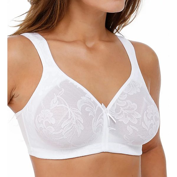 Plus size bras with pretty floral detailing are very feminine.